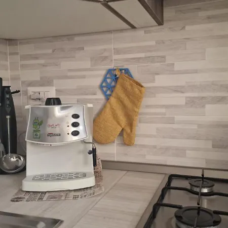 Sun Apartment *